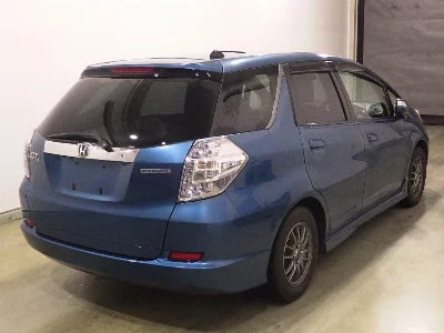 HONDA FIT SHUTTLE