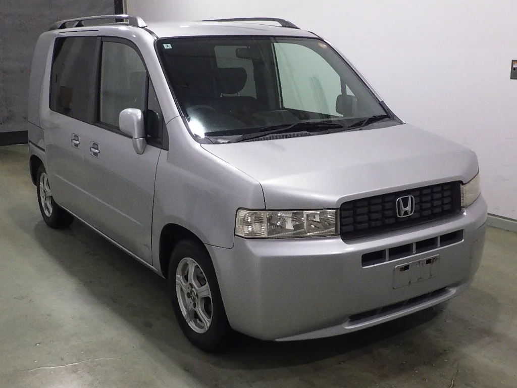 Honda Mobilio Spike  с аукциона в Японии