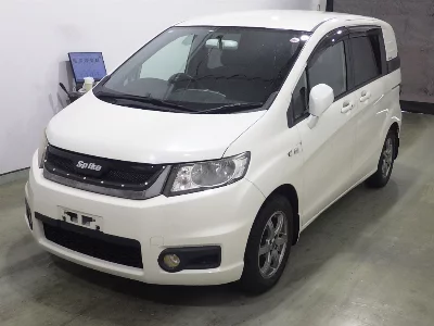 HONDA FREED SPIKE