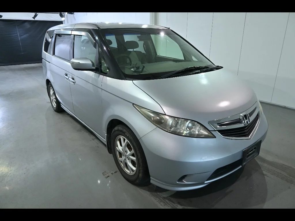 Honda Elysion  с аукциона в Японии