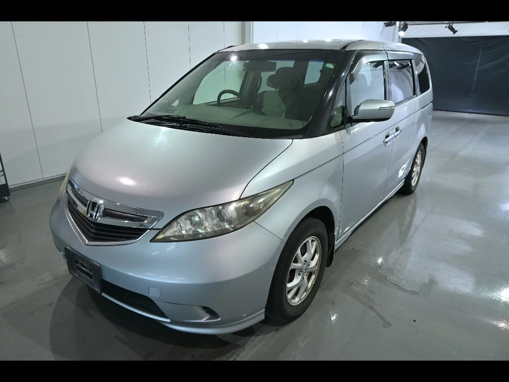 Honda Elysion  с аукциона в Японии