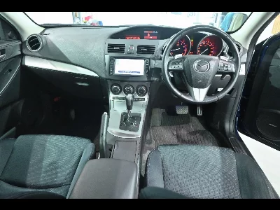MAZDA AXELA SPORT