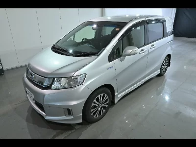 HONDA FREED SPIKE