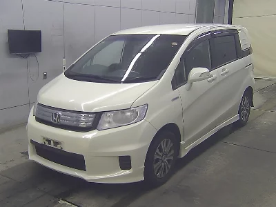 HONDA FREED SPIKE