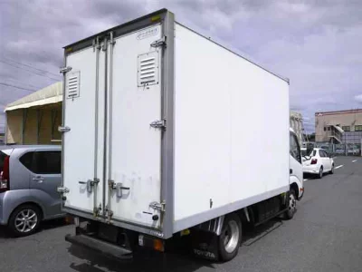 TOYOTA DYNA