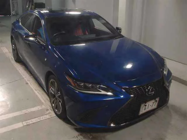 Lexus ES300h  с аукциона в Японии