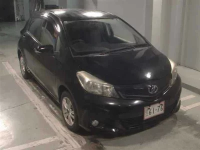 TOYOTA VITZ