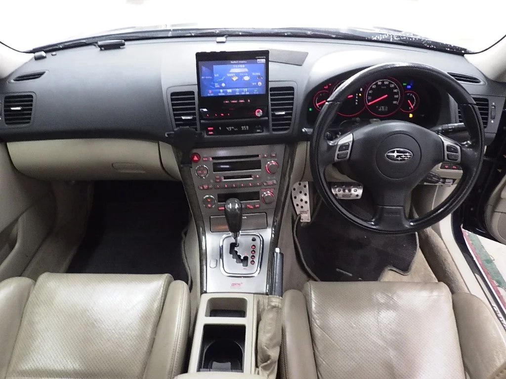 Subaru Legacy  с аукциона в Японии