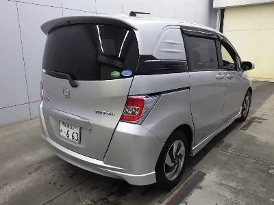 HONDA FREED SPIKE