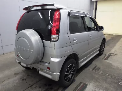 DAIHATSU TERIOS KID