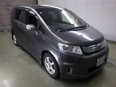 HONDA FREED SPIKE