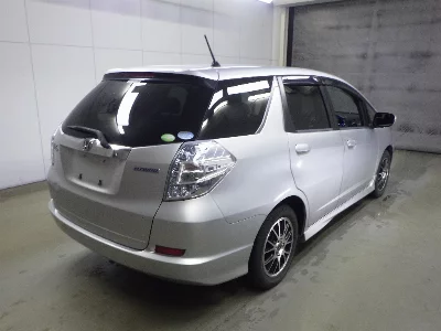 HONDA FIT SHUTTLE