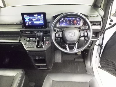 HONDA STEPWGN SPADA