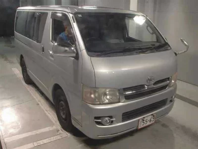 TOYOTA HIACE VAN