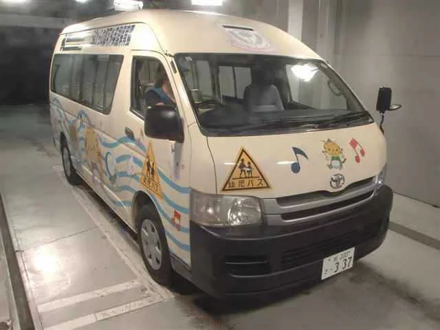 Toyota RegiusAce  с аукциона в Японии
