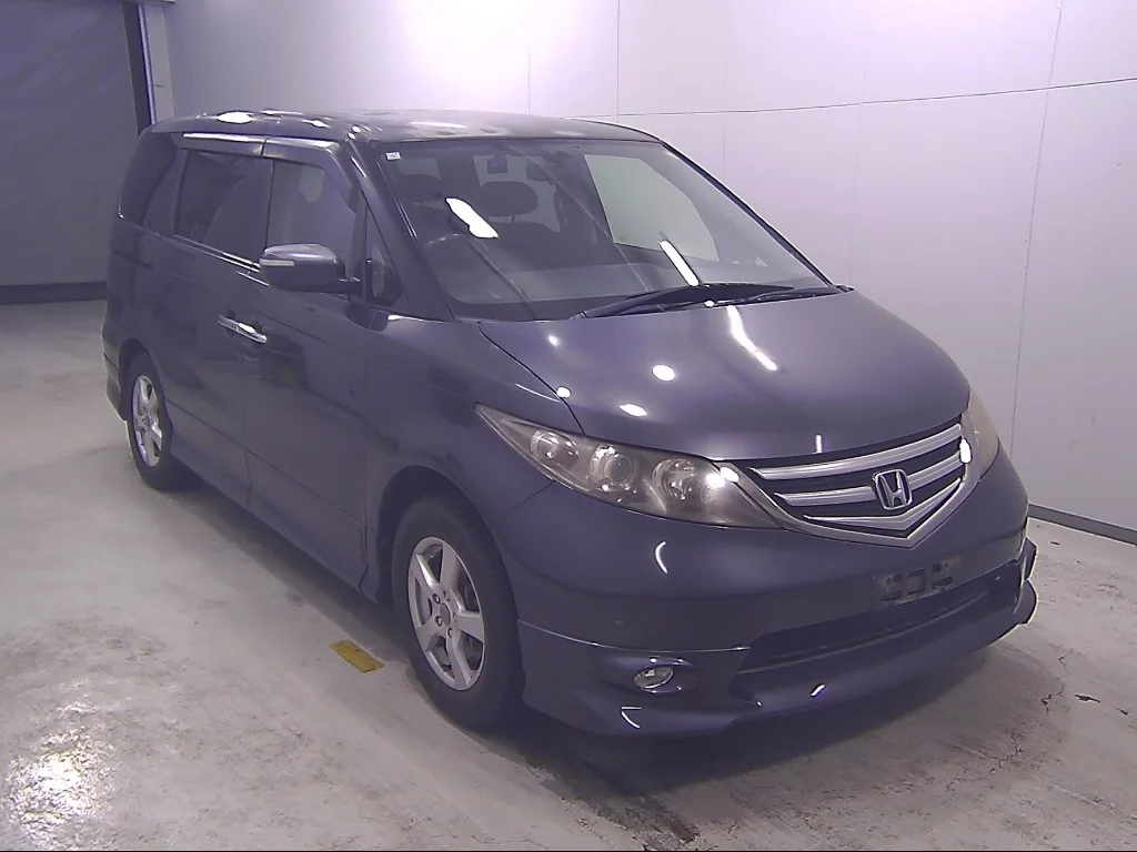 Honda Elysion  с аукциона в Японии