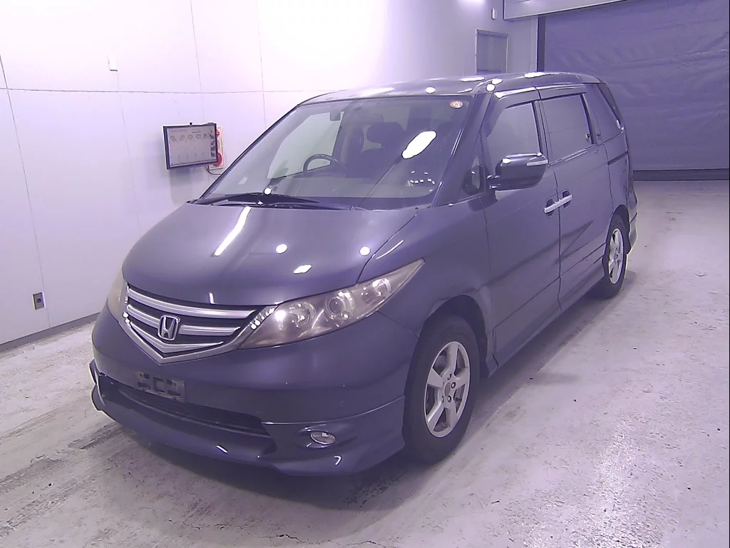 Honda Elysion  с аукциона в Японии
