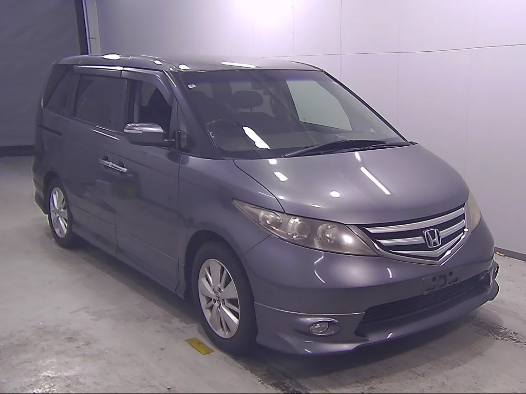 Honda Elysion  с аукциона в Японии