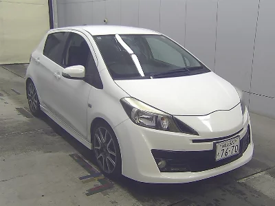 TOYOTA VITZ