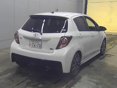 TOYOTA VITZ