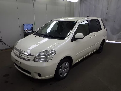 TOYOTA RAUM