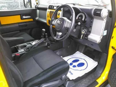 TOYOTA FJ CRUISER