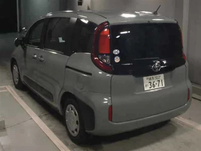 TOYOTA SIENTA