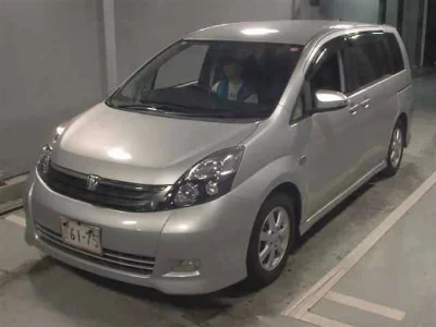 TOYOTA ISIS