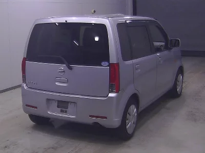 Nissan Otti