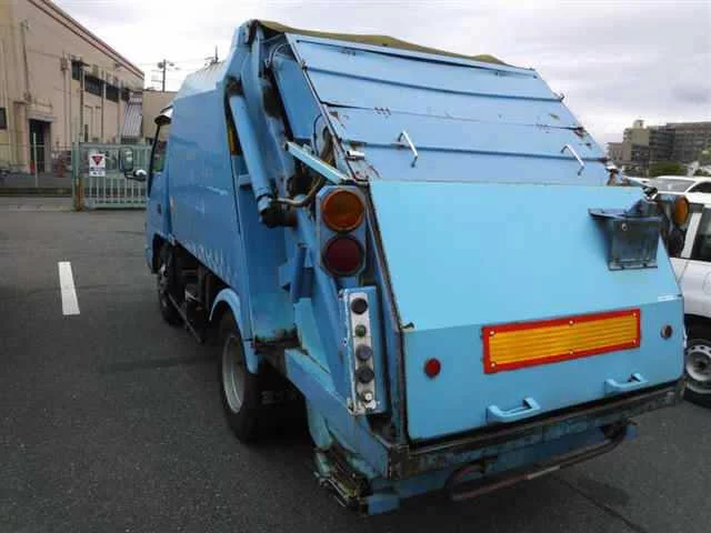 Isuzu Elf  с аукциона в Японии