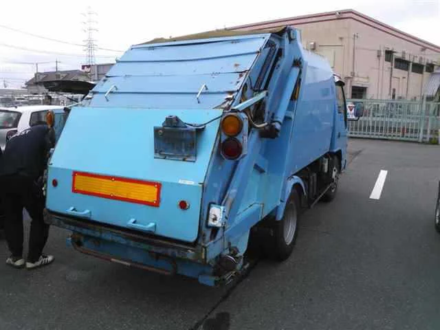 Isuzu Elf  с аукциона в Японии