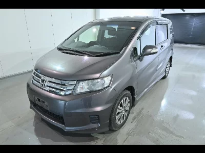 HONDA FREED SPIKE