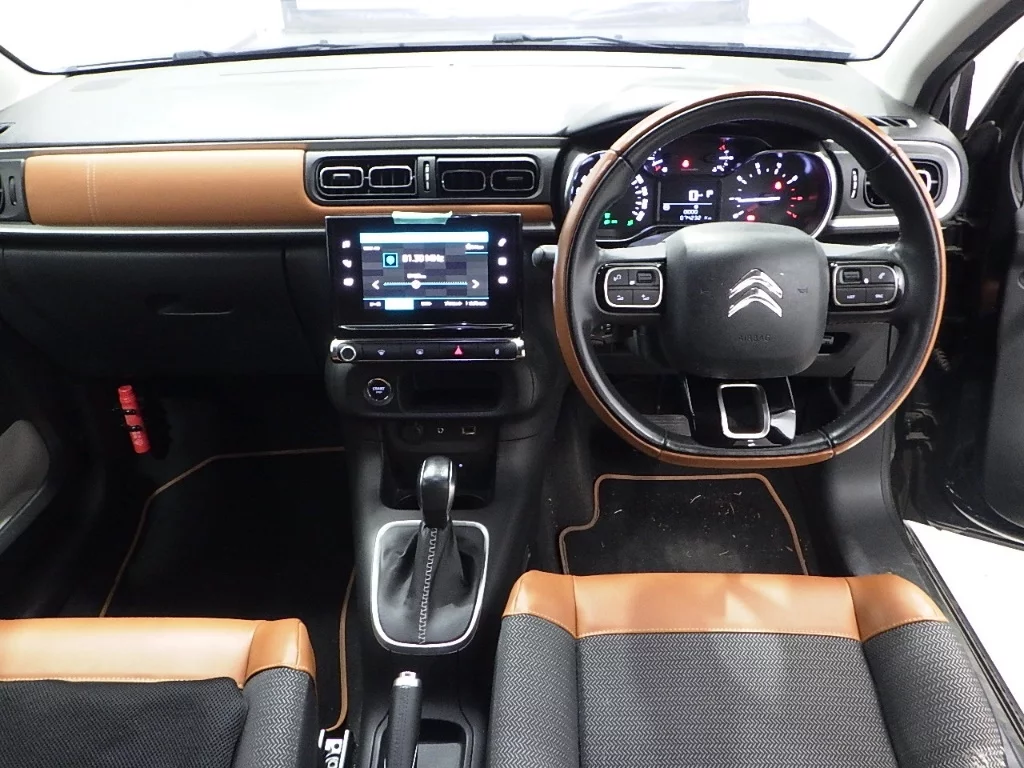 Citroen C3  с аукциона в Японии