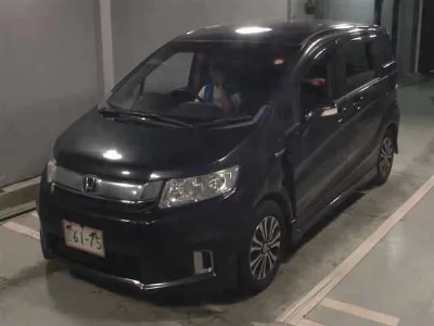 HONDA FREED SPIKE