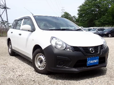 Nissan AD
