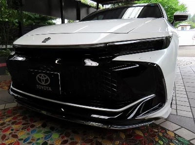 TOYOTA CROWN CROSSOVER