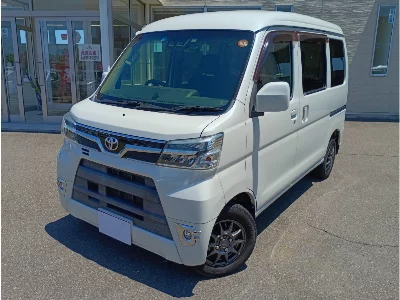 TOYOTA PIXIS VAN