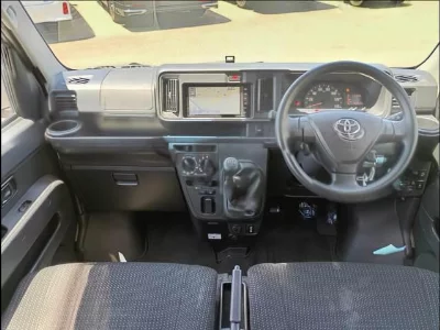 TOYOTA PIXIS VAN