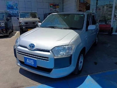 TOYOTA SUCCEED VAN