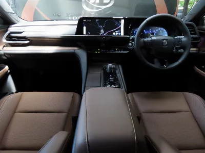 TOYOTA CROWN HYBRID