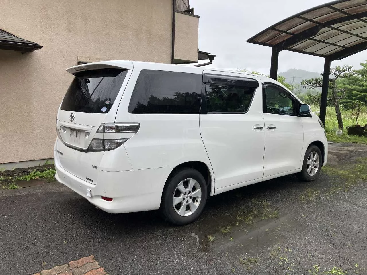 Toyota Vellfire  с аукциона в Японии