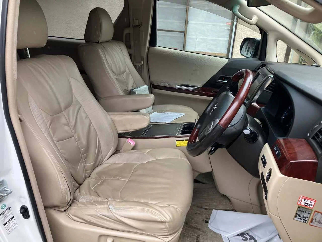 Toyota Vellfire  с аукциона в Японии