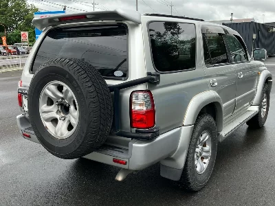 TOYOTA HILUX SURF