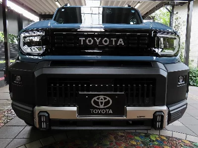 TOYOTA LAND CRUISER FJ