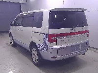 Цена авто Mitsubishi  с аукционов Японии, номер кузова CV5W, пробег 180 000, оценка 6