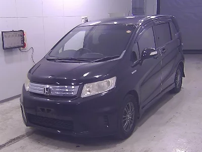 HONDA FREED SPIKE