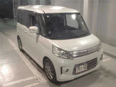 Suzuki Spacia Custom