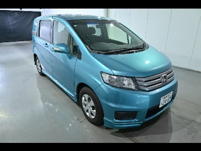 HONDA FREED SPIKE
