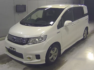 HONDA FREED SPIKE