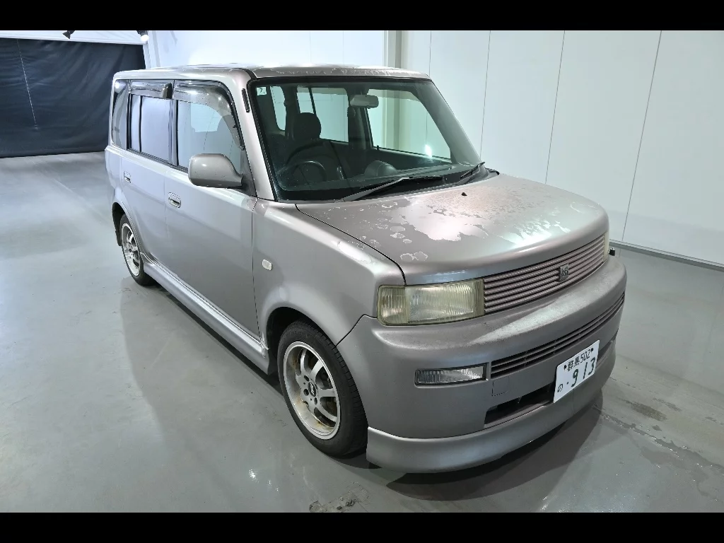 Toyota bB  с аукциона в Японии